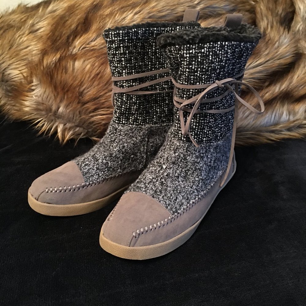 NWOT Madden Girl Gray Mukluk Booties, Size 7